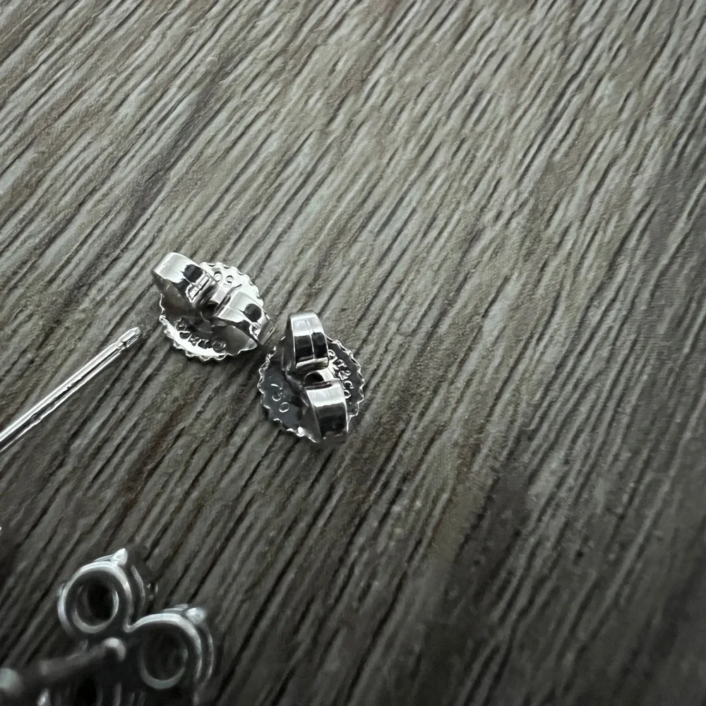 Green aria tourmaline earrings - Picture 10 of 10